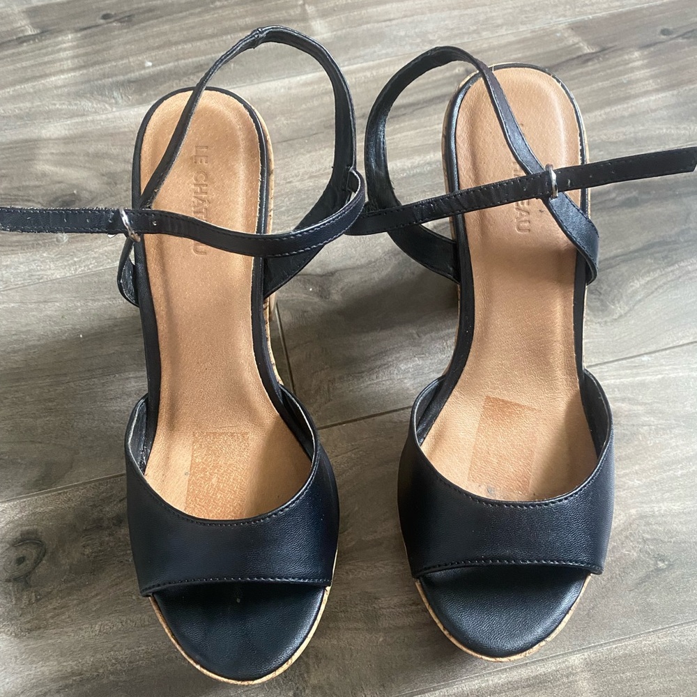 Le Chateau Black Women's Sandals